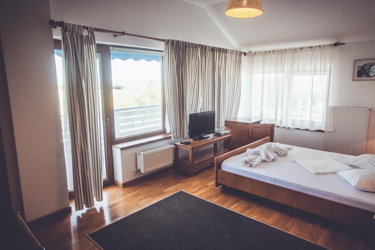 Отель Casa Pescarilor Lunca  Экстерьер фото