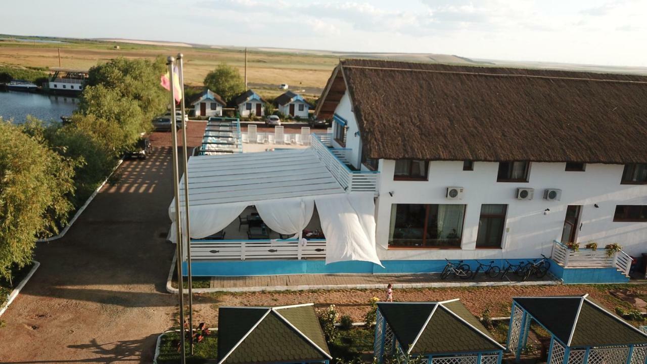 Отель Casa Pescarilor Lunca  Экстерьер фото